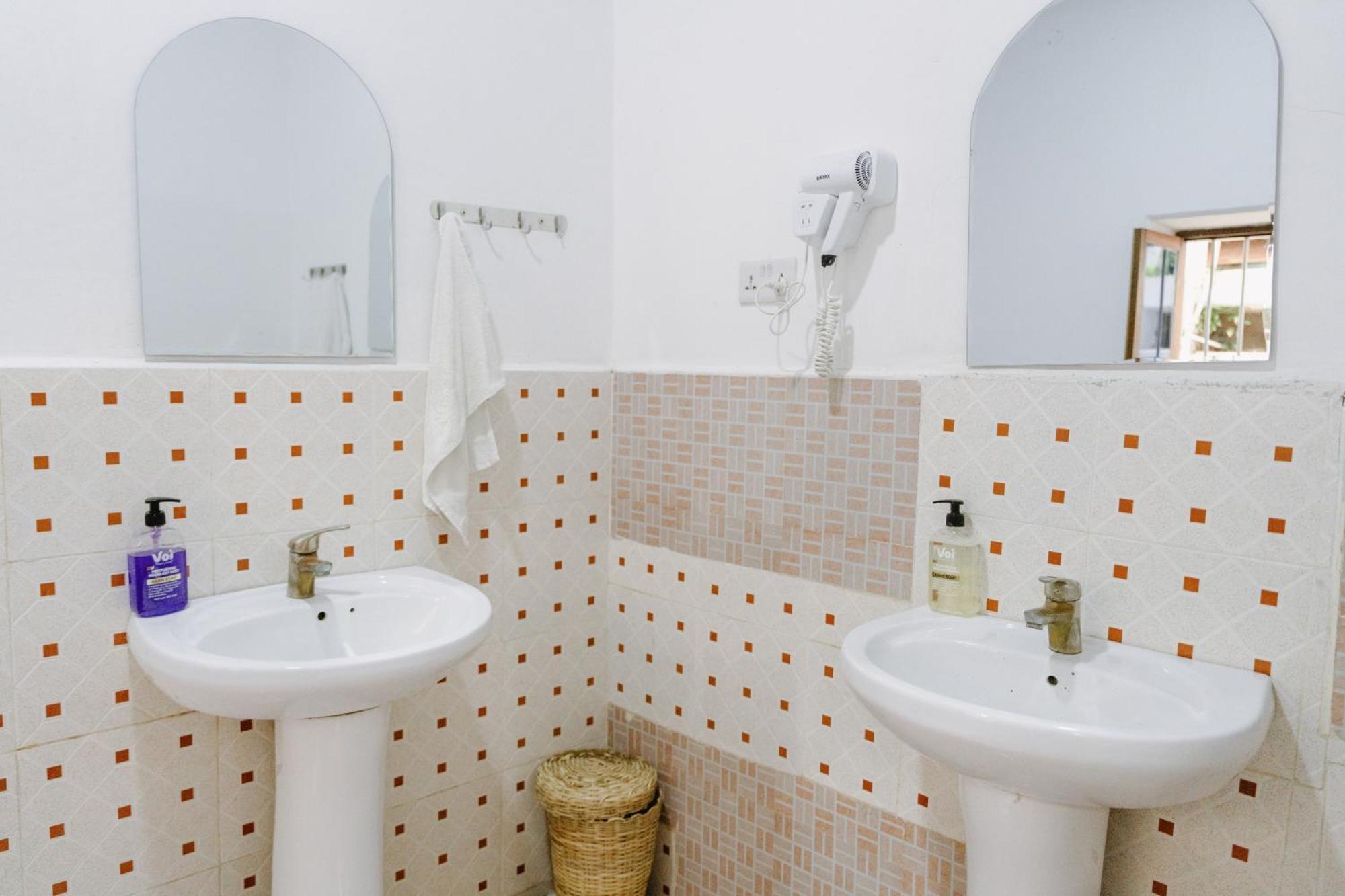 Shoki Shoki Guest House ザンジバルシティ エクステリア 写真